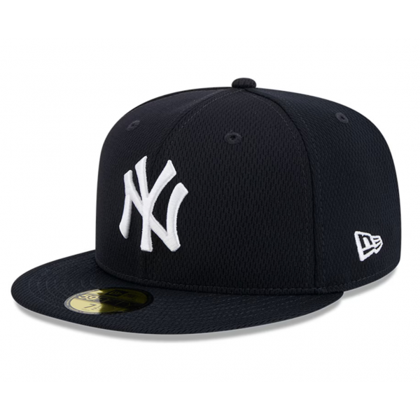 Men's New York Yankees New Era Navy 2025 MLB Clubhouse 59FIFTY Fitted Hat